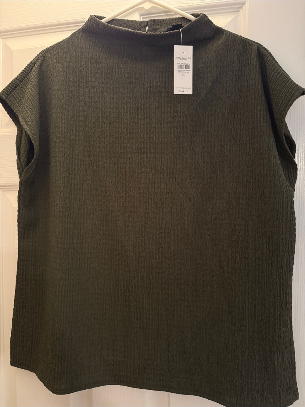 Ann Taylor Olive Green Textured Mock Neck Cap Sleeve Tunic